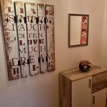 公寓 Gaestezimmer Kaempfe 魏玛